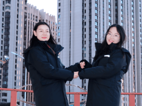 双赢彩票购彩：咔擦！我们的新工装怎么这么好看(图2)
